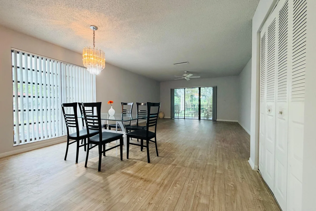21411 Juego Cir #32b, Boca Raton: photo 1 of 13