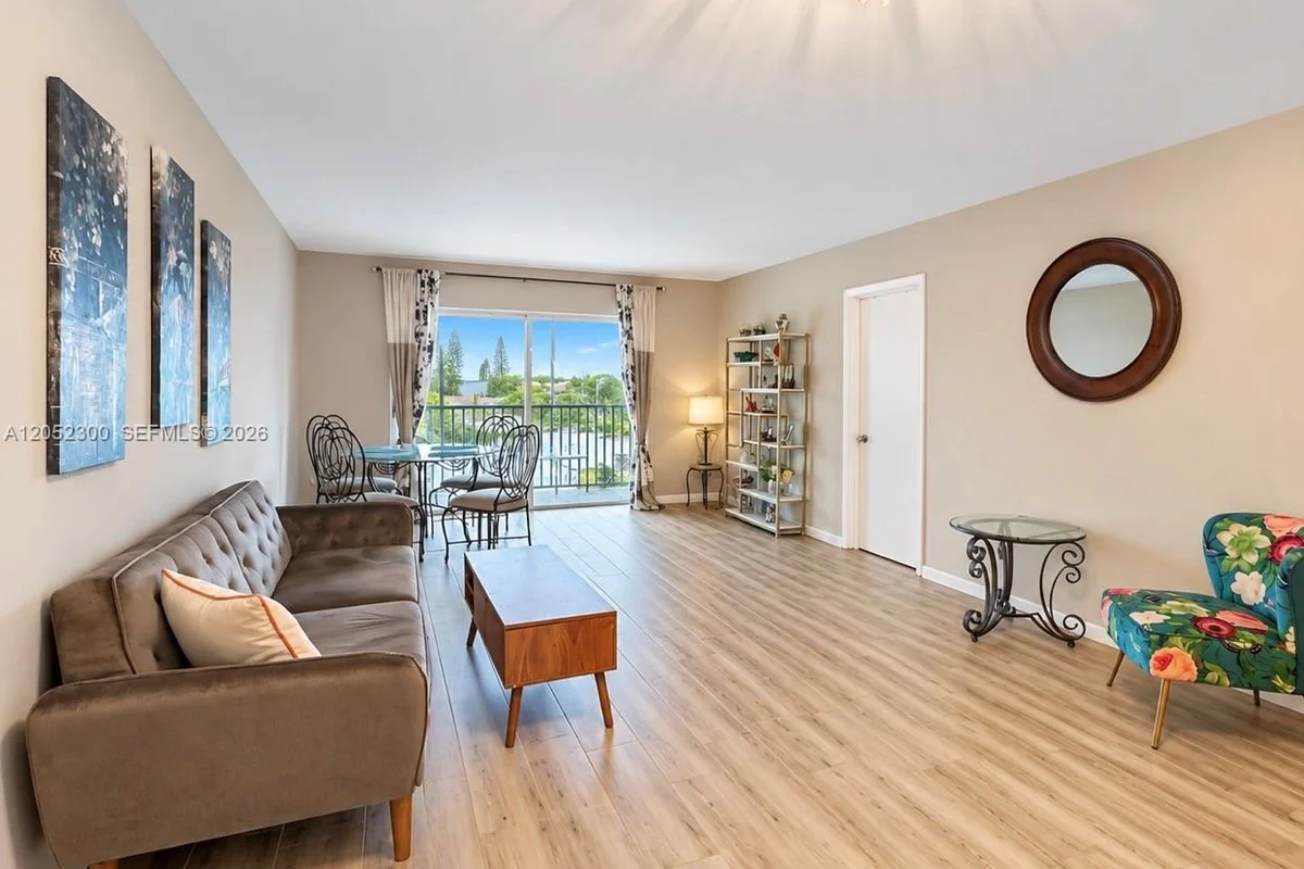 215 SE 3rd Ave #306C, Hallandale Beach: photo 1 of 15