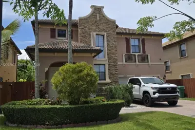 11629 SW 236th St, Homestead: photo 1 of 40