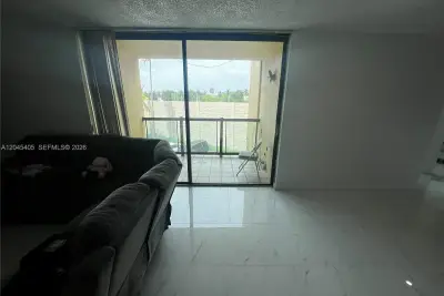 11750 SW 18th St #319-1, Miami: photo 1 of 18