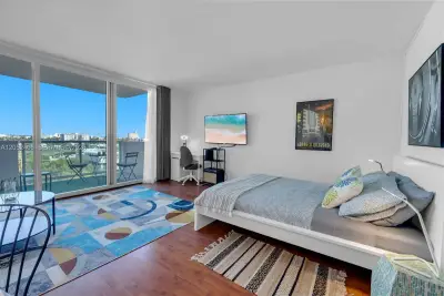 1200 W Ave #811, Miami Beach: photo 1 of 29