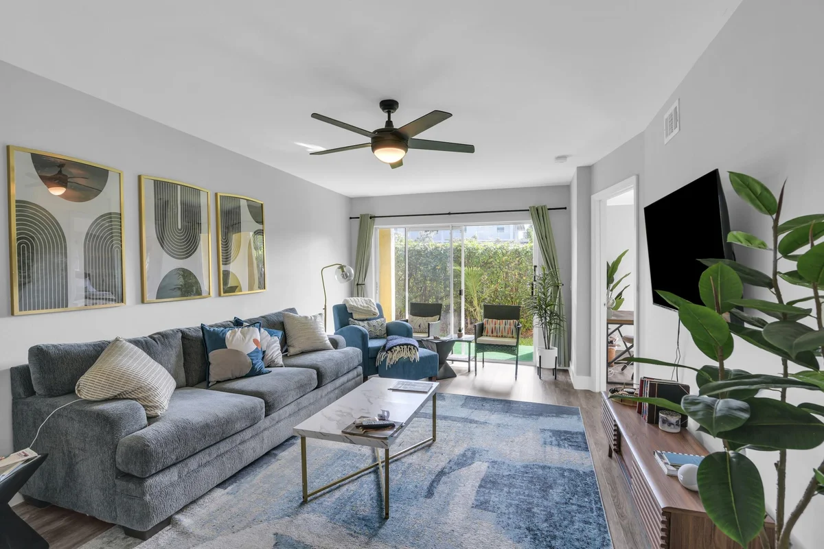 1030 Lake Shore Dr #103, West Palm Beach: photo 1 of 18
