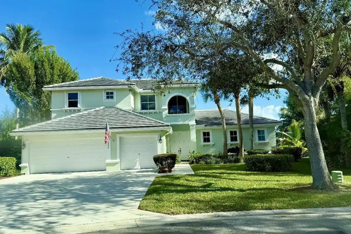265 Swallowtail Ln, Jupiter: photo 1 of 55