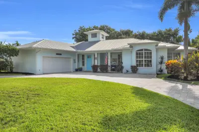 236 Fairway E, Tequesta: photo 1 of 52