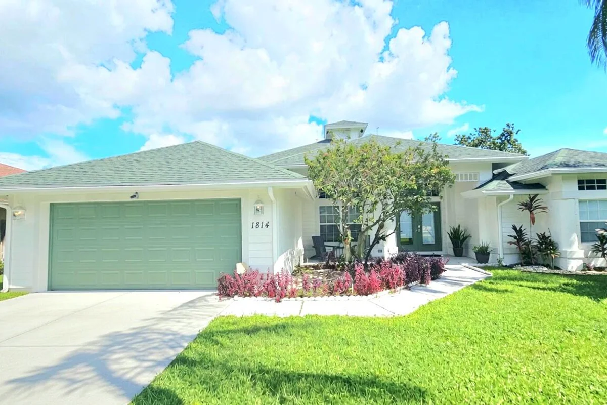 1814 Wisteria St, Wellington: photo 1 of 35