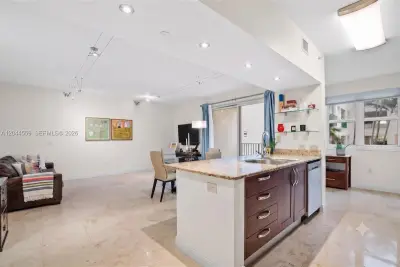 19900 E Country Club Dr #212, Aventura: photo 1 of 31