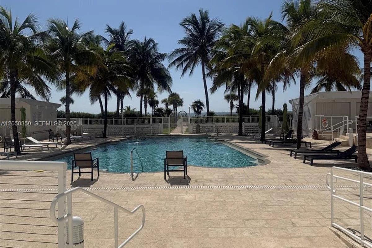4925 Collins Ave #2D, Miami Beach: photo 1 of 10
