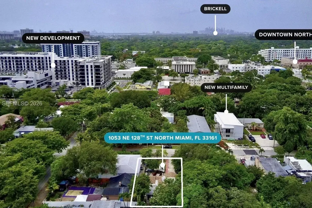1053 NE 128th St, North Miami: photo 1 of 32
