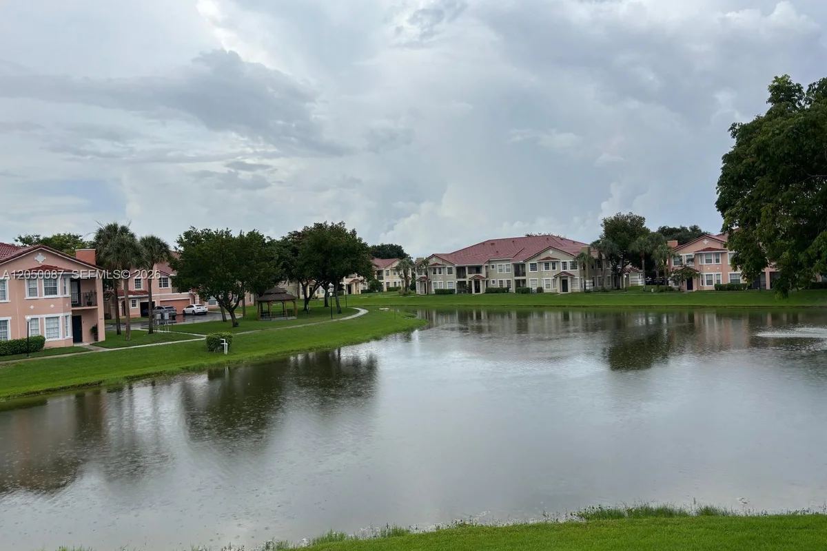 2403 Belmont Ln, North Lauderdale: photo 1 of 30