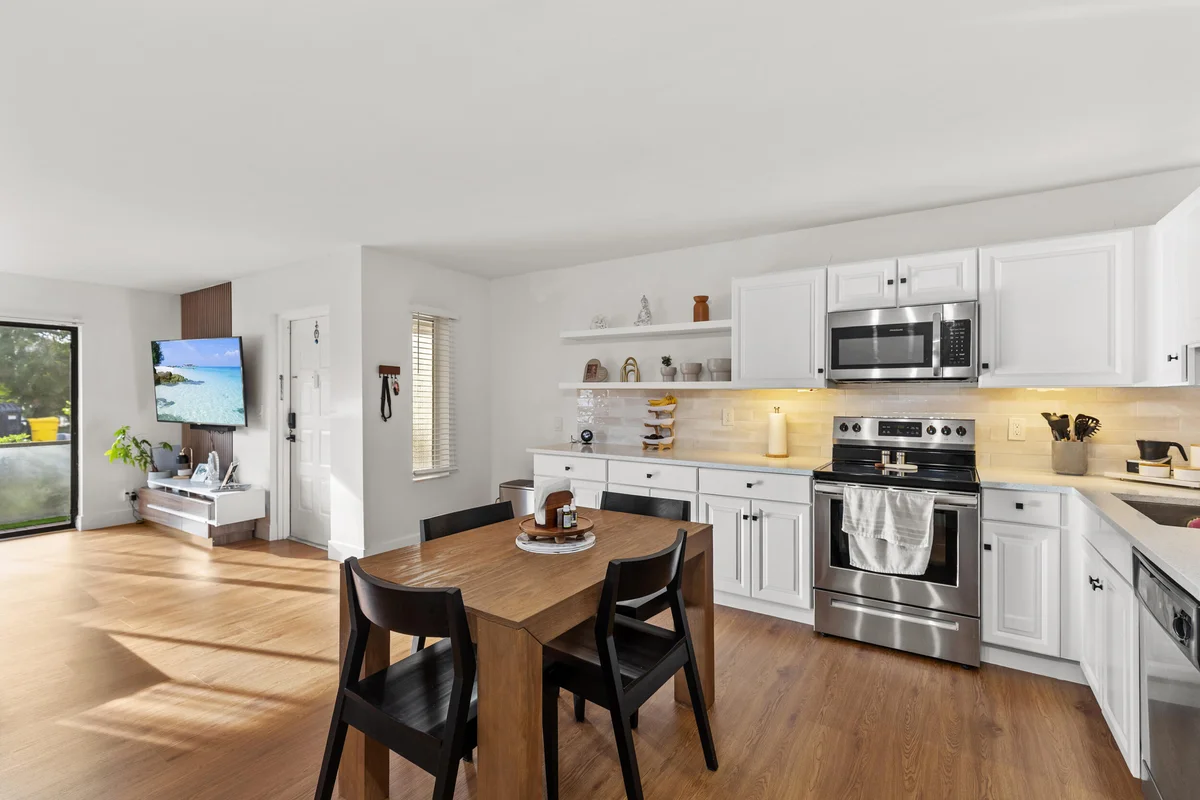 722 Sunny Pine Way #D1, Greenacres: photo 1 of 25