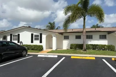 2930 Crosley Dr E #J, West Palm Beach: photo 1 of 14