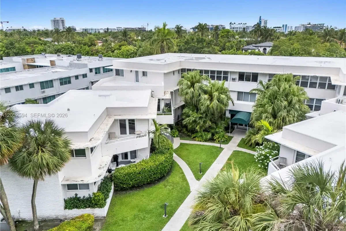 10190 Collins Ave #203, Bal Harbour: photo 1 of 23