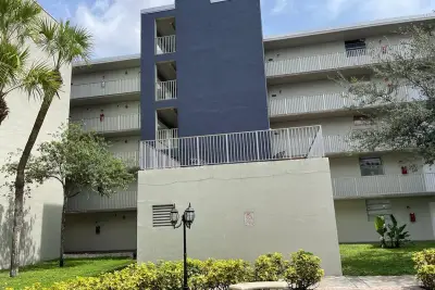 10000 NW 80th Ct #2534, Hialeah Gardens: photo 1 of 15
