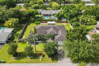 9340 SW 177th St, Palmetto Bay: photo 1 of 33