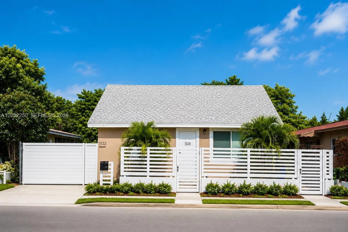 1520 SW 22nd Ave, Miami: photo 1 of 31