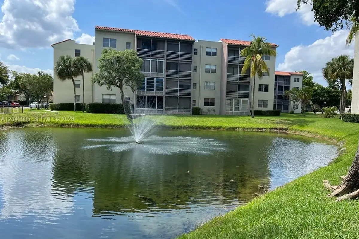 1830 SW 81st Ave #4204, North Lauderdale: photo 1 of 2
