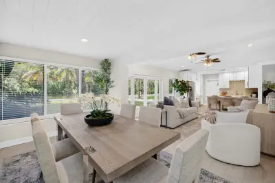 1318 SE 12th Way, Fort Lauderdale: photo 1 of 60