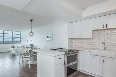 1301 NE Miami Gardens Dr #1522W, Miami: photo 1 of 11