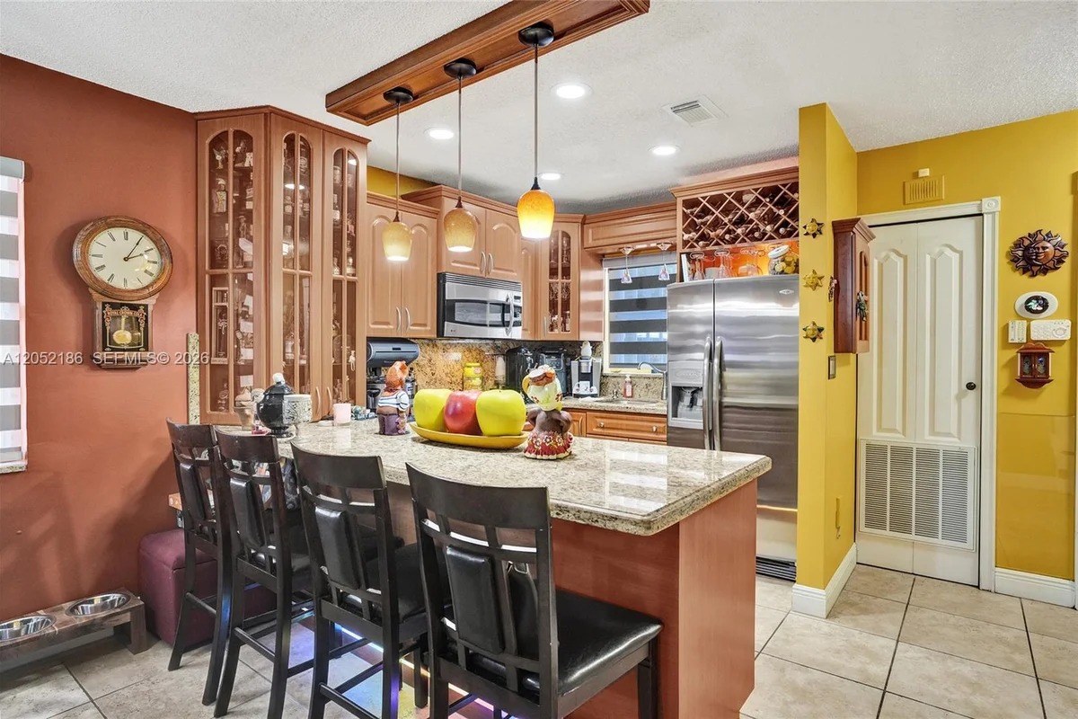 2359 W 74th St #1-104, Hialeah: photo 1 of 39