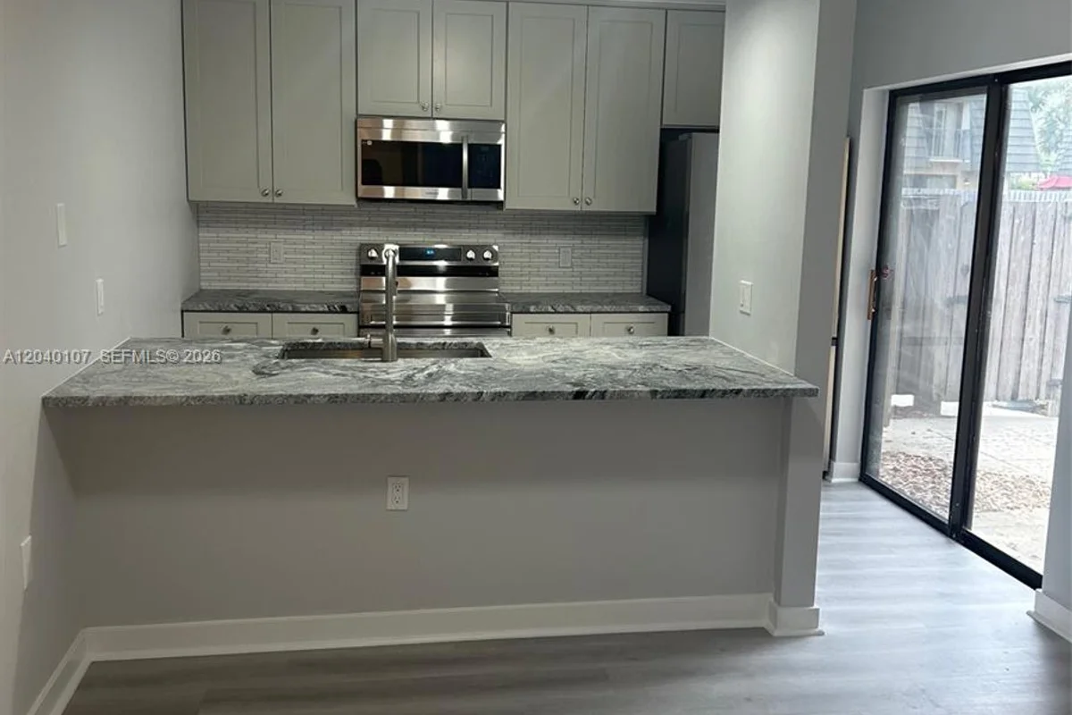 603 6th Way, West Palm Beach: photo 1 of 15