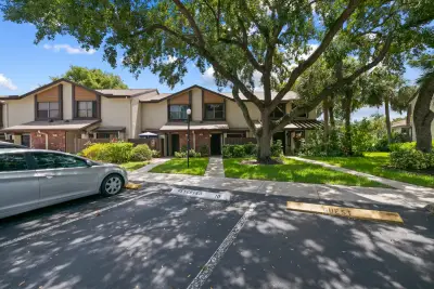 4586 Carambola Cir S #27217, Coconut Creek: photo 1 of 48