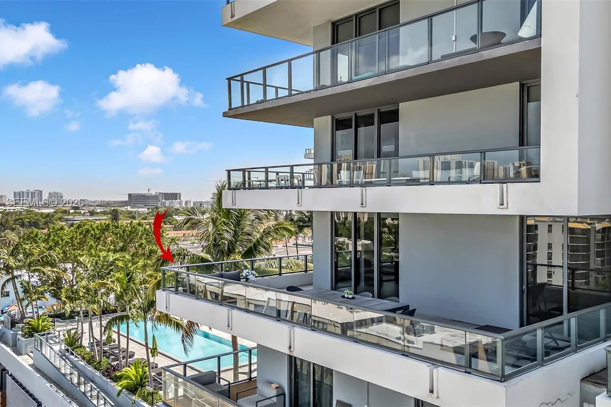 2960 NE 207th St #811, Aventura: photo 1 of 32