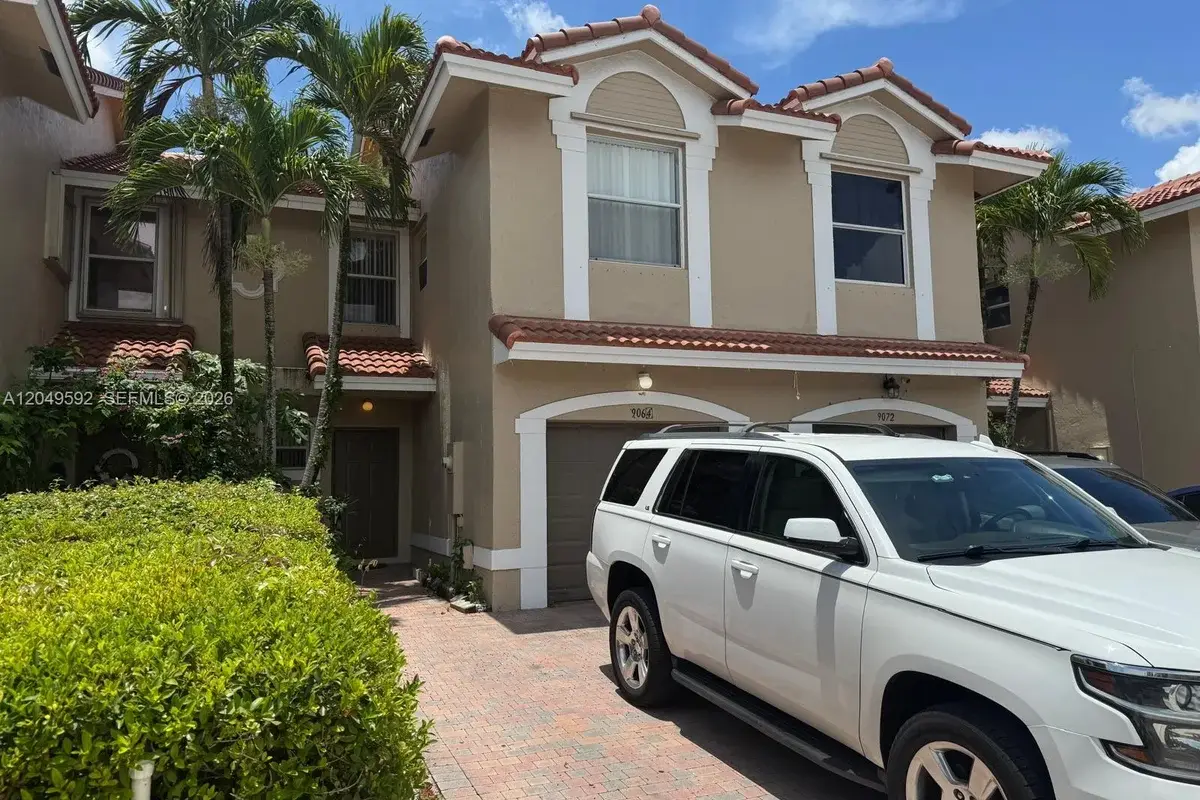 9064 NW 54th St, Sunrise: photo 1 of 52