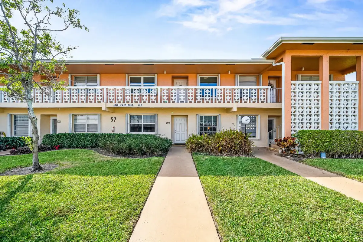 1640 NW 19th Ter #203, Delray Beach: photo 1 of 45