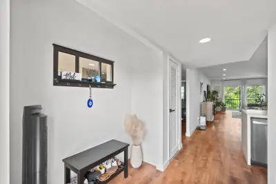 6361 N Falls Cir Dr #305, Lauderhill: photo 1 of 20