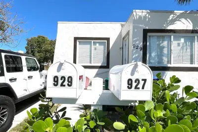 929 SW 12th Ave, Miami: photo 1 of 38