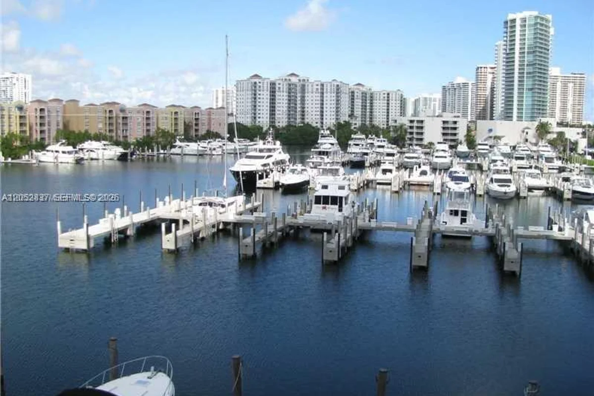 19355 Turnberry Way #22C, Aventura: photo 1 of 11
