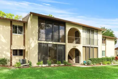 106 Lake Pine Cir #C-1, Lake Worth: photo 1 of 25