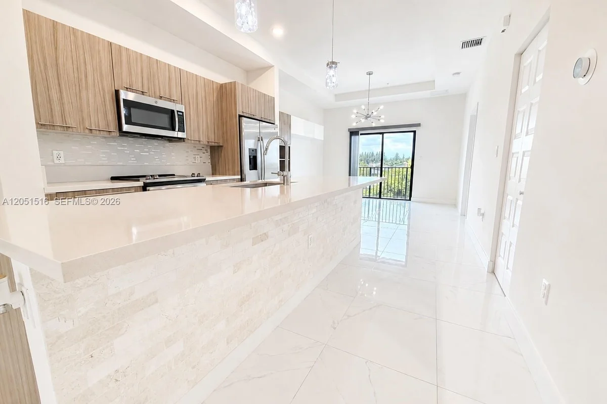 7815 NW 104th Ave #34, Doral: photo 1 of 38