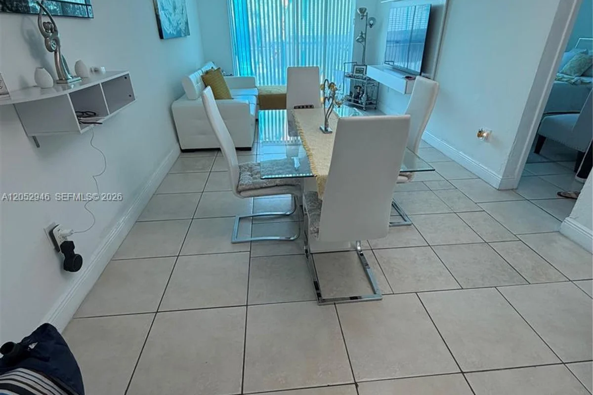 1805 Sans Souci Blvd #320, North Miami: photo 1 of 10