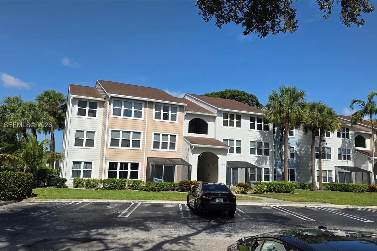 2313 N Congress Ave #34, Boynton Beach: photo 1 of 20