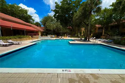 1040 Coral Club Dr, Coral Springs: photo 1 of 28