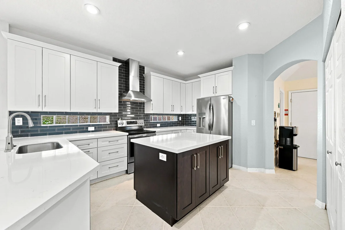 12115 NW 52nd Ct, Coral Springs: photo 1 of 59