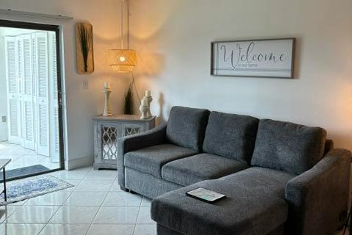 9300 SW 8th St #305, Boca Raton: photo 1 of 22