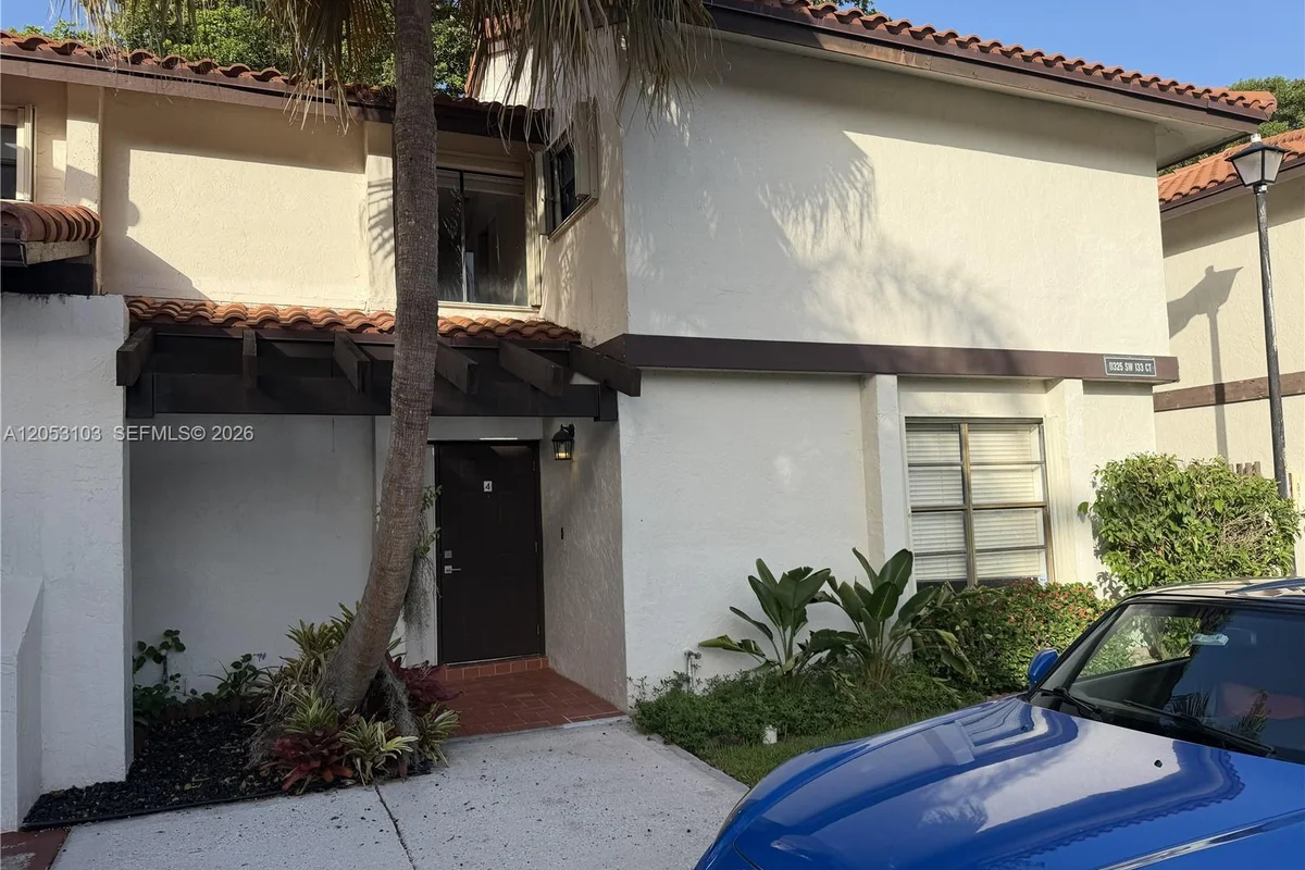 11325 SW 133rd Ct #51-4, Miami: photo 1 of 32