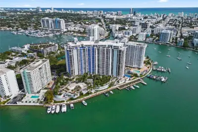 9 Island Ave #610, Miami Beach: photo 1 of 16