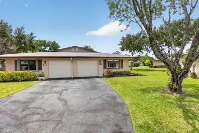 1632 Palmland Dr, Boynton Beach: photo 1 of 27