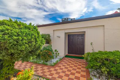 8008 Eastlake Dr, Boca Raton: photo 1 of 53