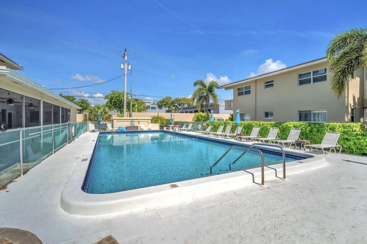 2121 NE 42nd Ct #202C, Lighthouse Point: photo 1 of 15