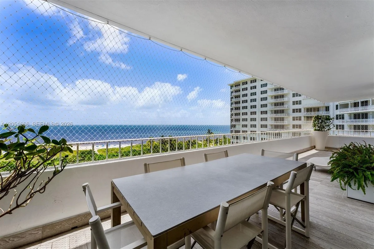 199 Ocean Lane Dr #801, Key Biscayne: photo 1 of 30