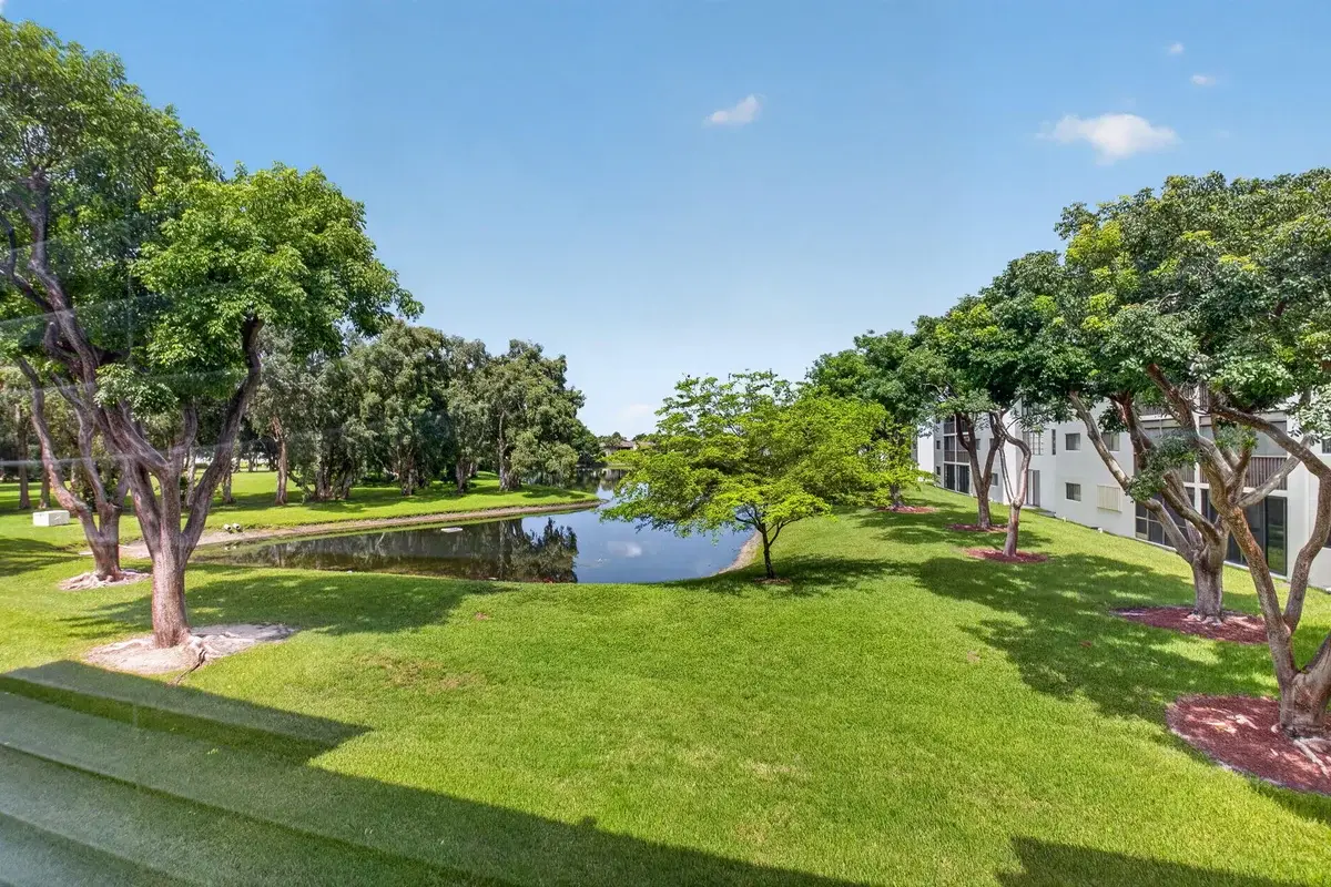 15075 Witney Rd #213, Delray Beach: photo 1 of 34