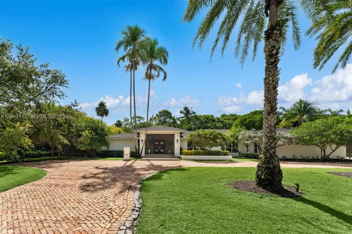 11721 Jacaranda Pl, Coral Gables: photo 1 of 31