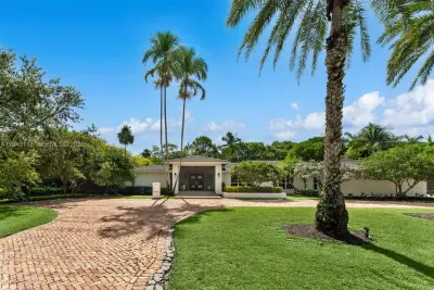 11721 Jacaranda Pl, Coral Gables: photo 1 of 31