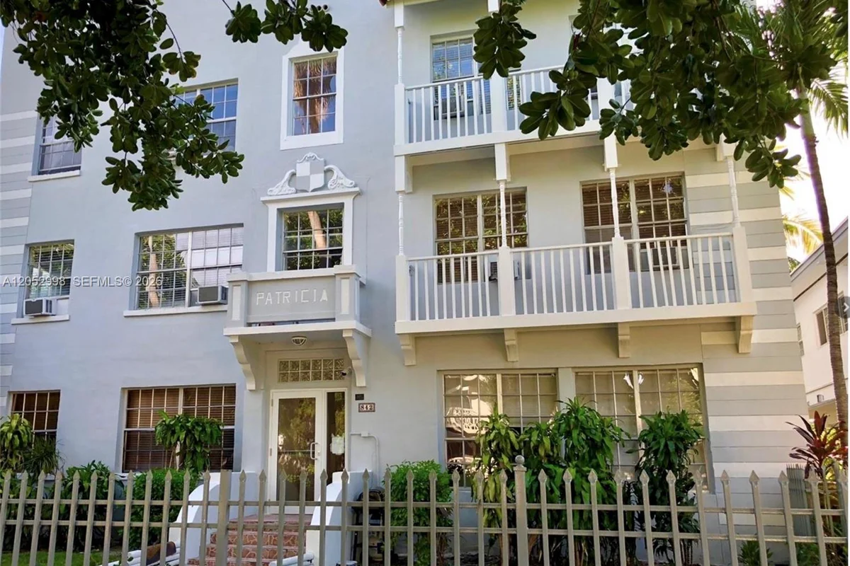 842 Meridian Ave #3D, Miami Beach: photo 1 of 20