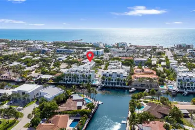221 Shore Ct, Lauderdale-by-the-Sea: photo 1 of 77
