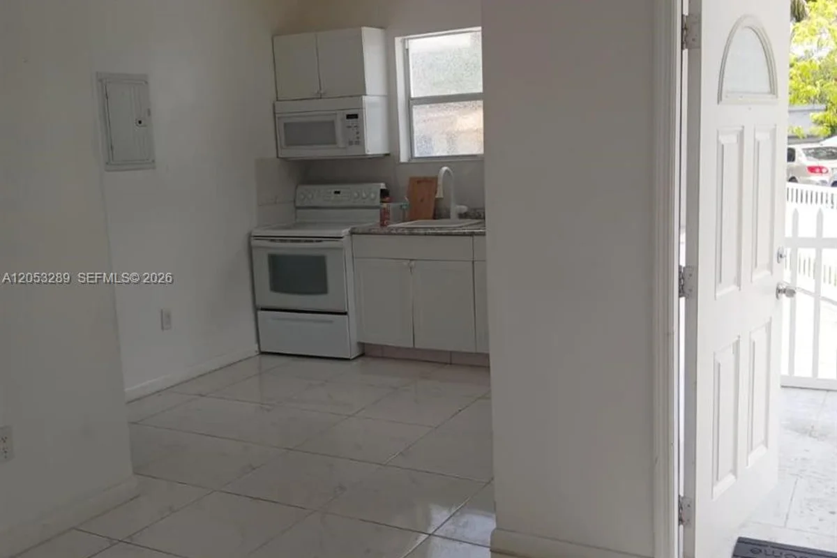 2311 NE 135 Th Ter, North Miami Beach: photo 1 of 3